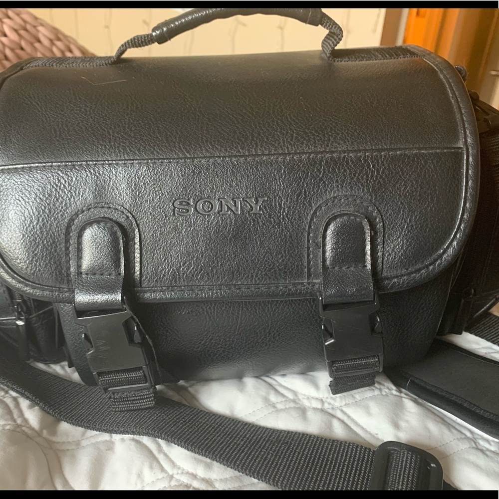 Black leather DSLR protective bag